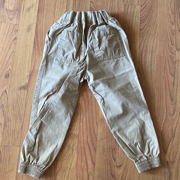 Size 5 Flax color uniform pants. Adjustable elastic waist with buttons. - Picture 2 of 5